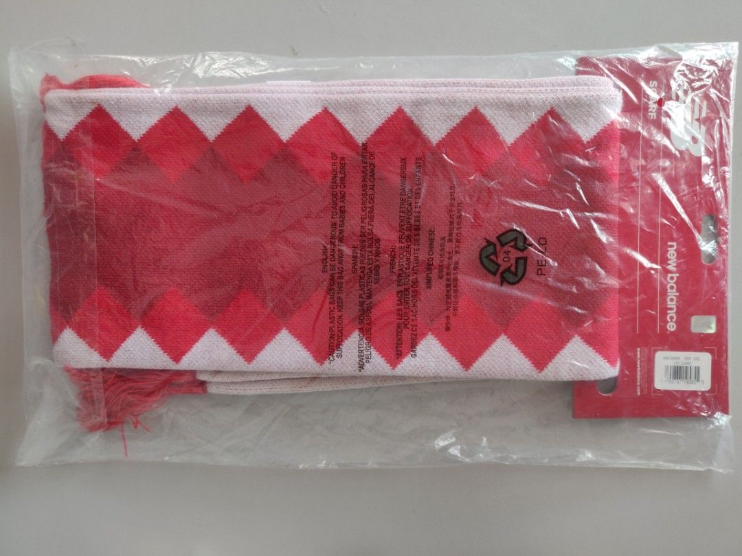 New balance cheap liverpool scarf