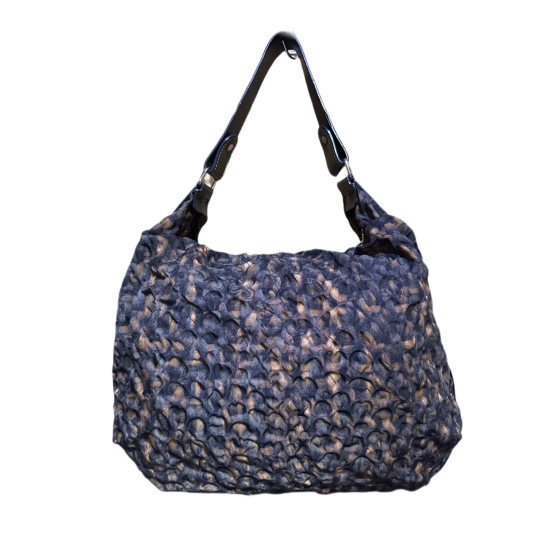 Longchamp Made in Tunisia Hobo (Category: Shoulder Bags) located in Davao. Submitted by bagooohdavao (Listing ID 1233093406, Image 2). Description: Longchamp | Made in Tunisia | Japan 🇯🇵 Finds ¥ 16,500| P 1899 Fb/insta: bagoooh Shopee: bagooohdavao.