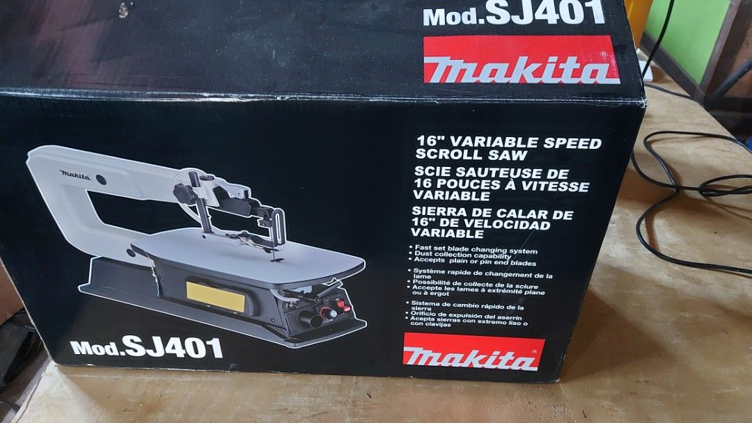 MAKITA SJ401 scroll saw, Commercial & Industrial, Construction Tools