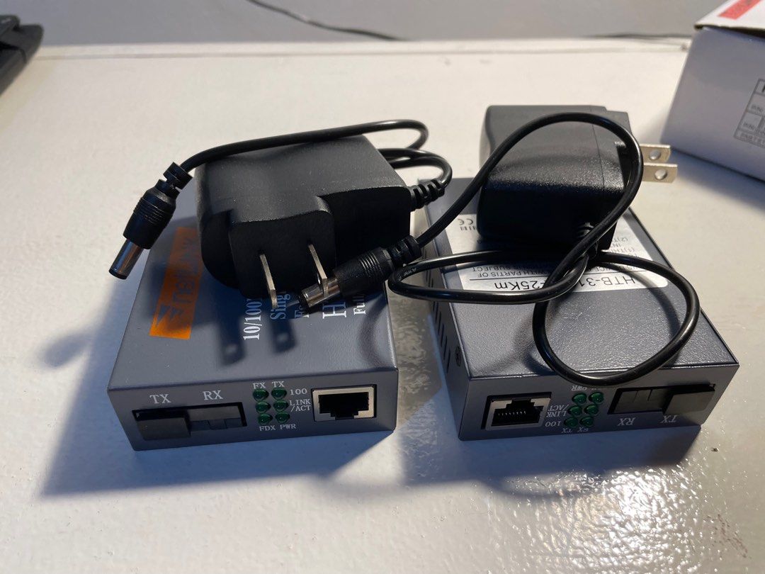 Media Converter (Fiber Optic) (Category: Networking) located in Mandaluyong City. Submitted by danettheninja (Listing ID 1233090029, Image 2). Description: Php 300+sf No lowballing With free Cat 8 1m Cable Product Name : 10/100Mbps A/B Fiber Optic Tranceiver/Converter - Single-Mode,Single Fiber - Connector type : SC/UPC - Material: Metal - Fixed internal diameter: 18MM > Application: ● Telecom Maintenance ● CCTV Maintenance ● Comprehensive cable 