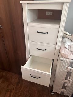 Medium size Drawer