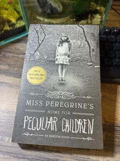 Miss Peregrine’s Home For Peculiar Children Book by Ransom Riggs