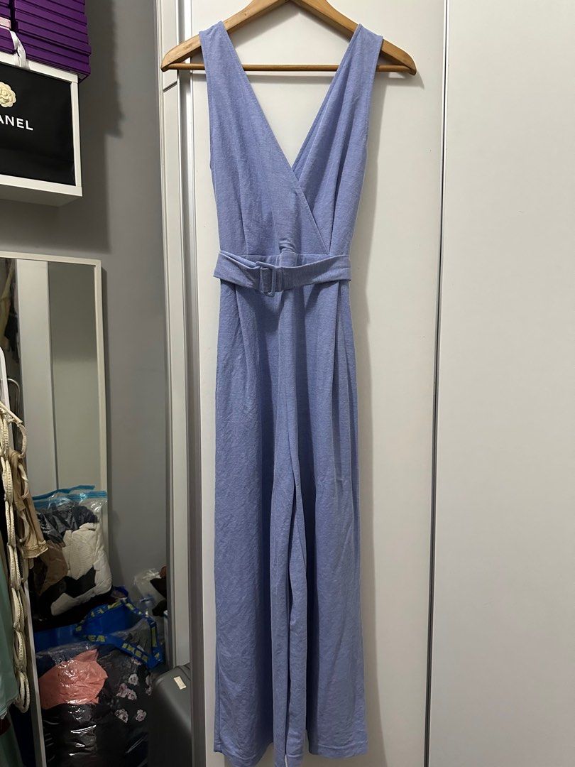 MNG jumpsuits (Category: Jumpsuits) located in Petaling Jaya. Submitted by zueysa (Listing ID 1233087607, Image 1). Description: Preloved Length 51inch/Waist 15inch/Pit to pit 16inch Comes with belt .