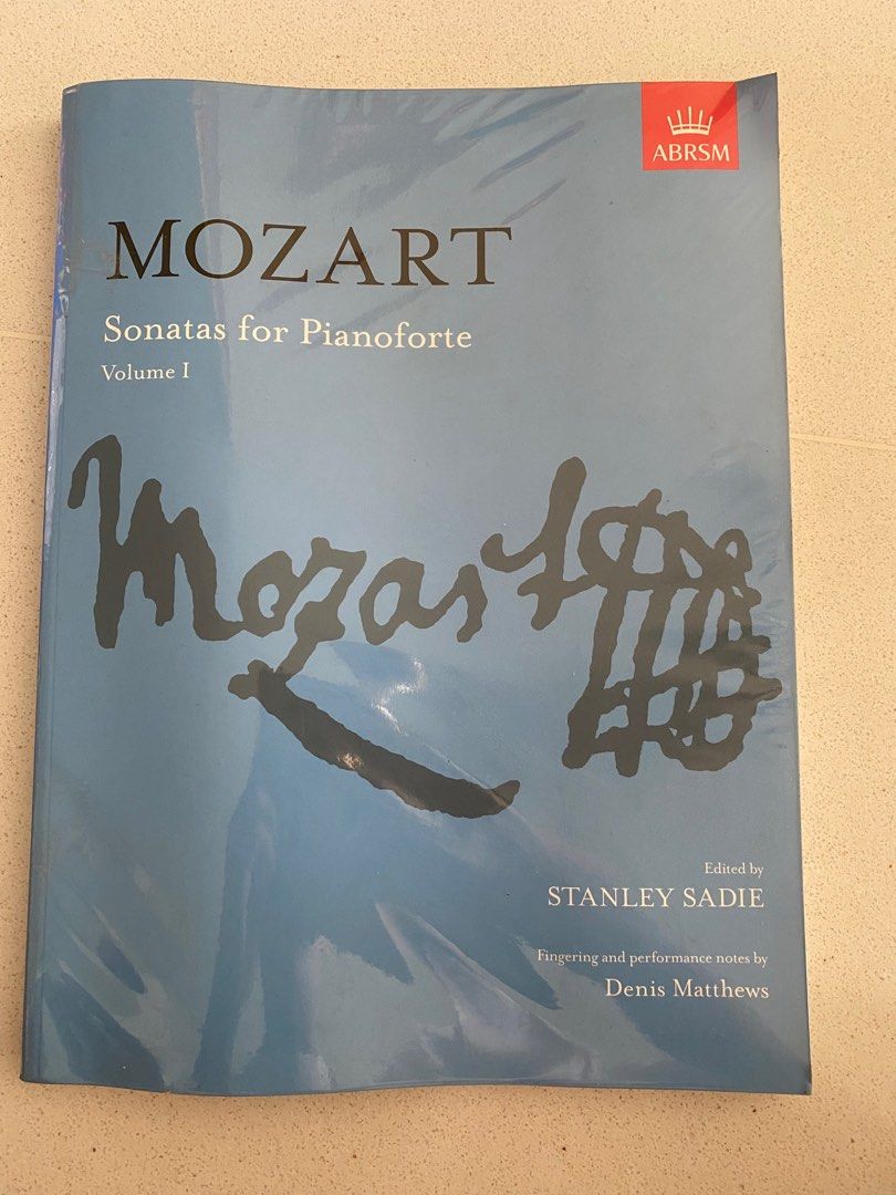 Mozart Sonatas for Pianoforte Volume 1 & 2, Hobbies & Toys, Music