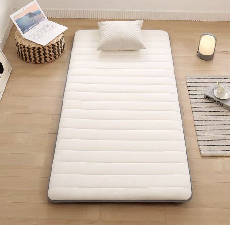 Muji foldaway guest shop mattress