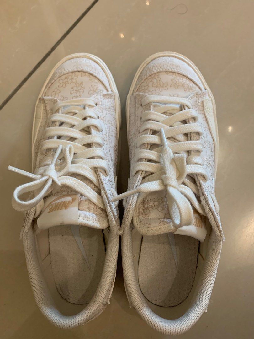 Nike Blazer Low 77 Se Women s Fashion Footwear Sneakers on