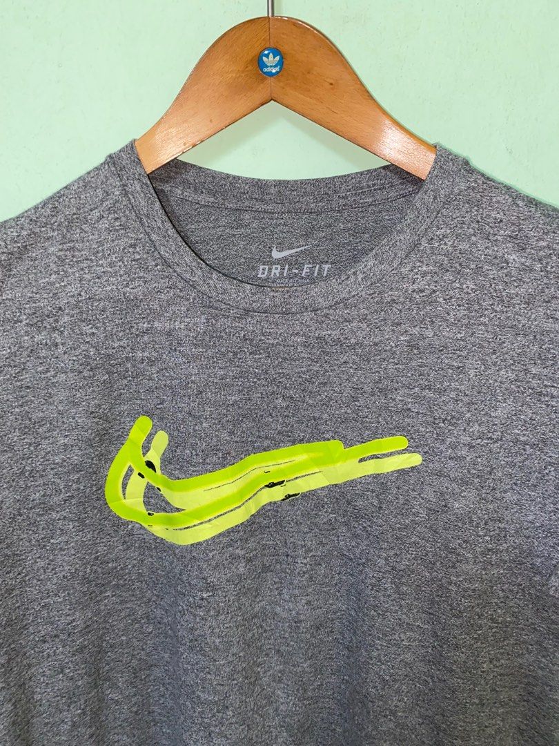 Lime green discount nike shirt