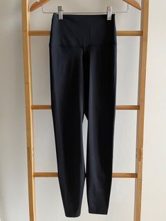 Nike Yoga Leggings