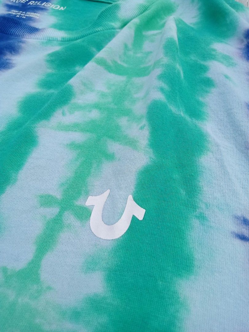 Original True Religion Tie dye shirt XL (Category: Tshirts & Polo Shirts ) located in Bacoor. Submitted by round2pinas (Listing ID 1233015016, Image 2). Description: Good condition Rare Tie Dye True Religion shirt pwedeng pwedeng pamorma sa Mall XL fittings for Big Boys.