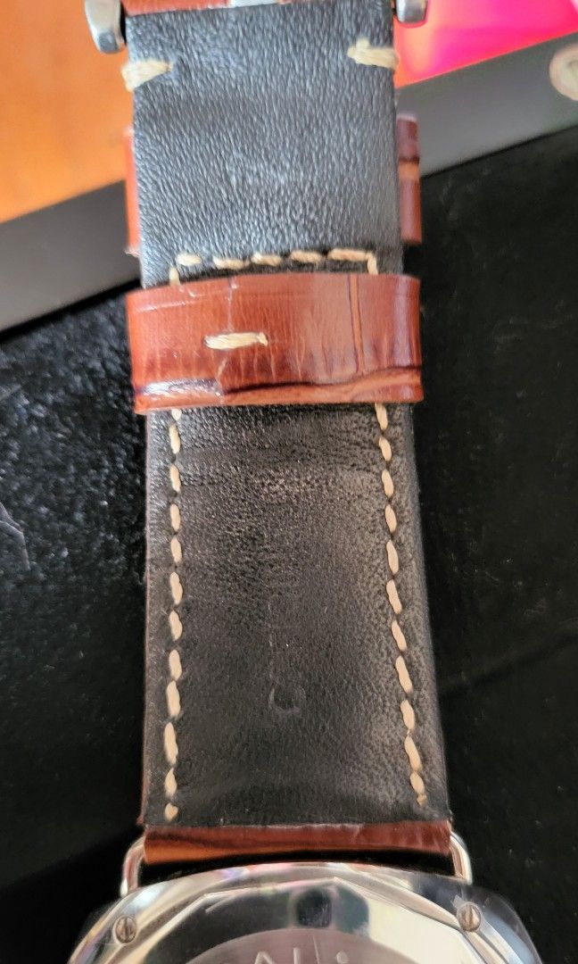 Panerai Aligator Strap (Category: Luxury Watches) located in Quezon City. Submitted by marvin.r1 (Listing ID 1233164579, Image 3). Description: Selling my mint Panerai Aligator strap. Tried on Panerai black seal radiomir. 26mm.