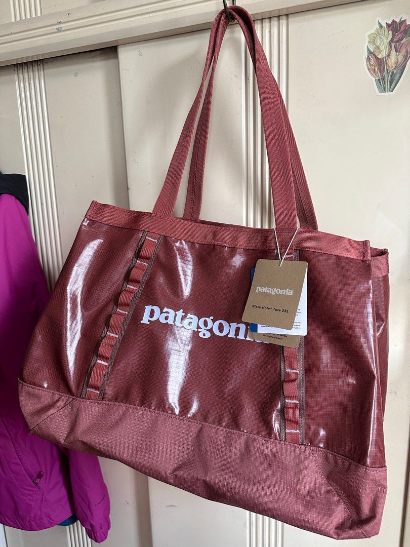 Patagonia Black Hole Tote 25L Tote Bags