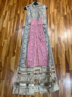 (Category: ) located in . Submitted by trendiestclothes (Listing ID 1233126681, Image 1). Description: .