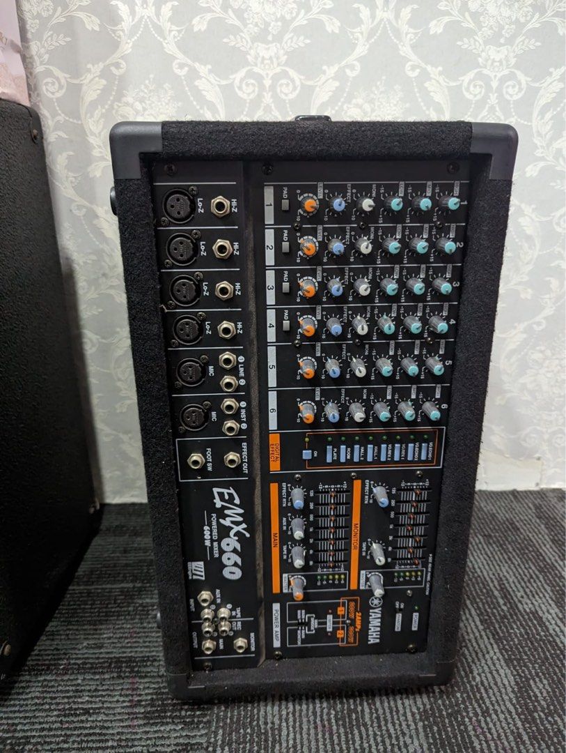 Powered mixer and passive speakers, Hobbies & Toys, Music & Media