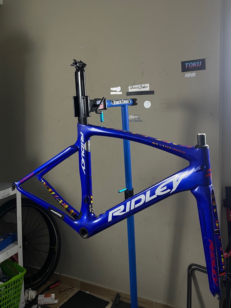 Ridley Noah SL carbon frameset seatpost road bike frame size XS , Sports Equipment, Bicycles