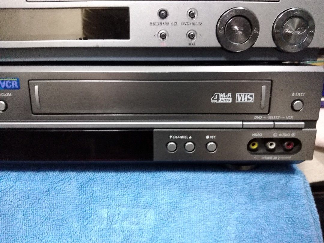 Samsung CD/DVD/VHS PLAYER RECORDER Model:SV-C460 Model:DVD-V7070, Audio ...