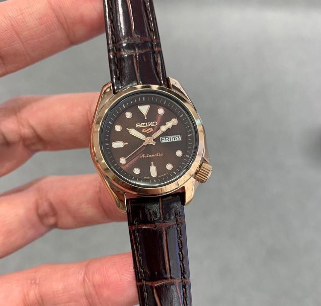 Seiko 5 Sports SRE006K1 Suits Style Automatic Brown Leather Rose Gold Case  Analog Ladies Dress Watch SRE006K SRE006, Women's Fashion, Watches &  Accessories, Watches on Carousell