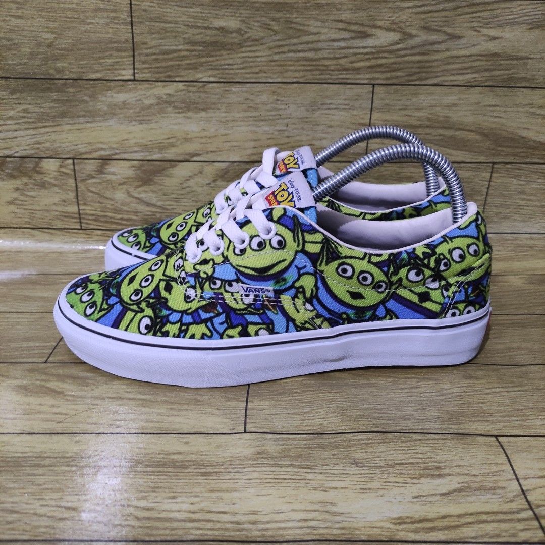 Gambar sepatu vans toy story hotsell