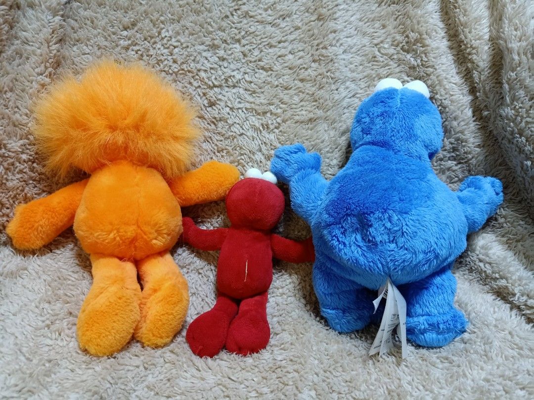 SESAME STREET BUNDLE - (Zoe / Elmo / Cookie Monster), Hobbies & Toys