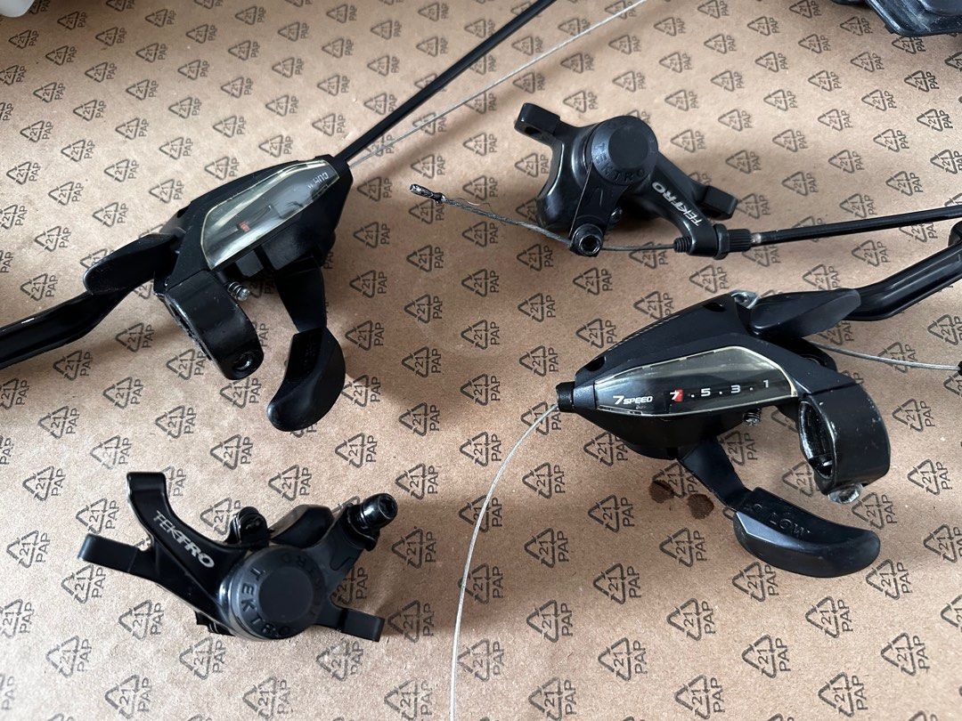 Shimano brifters 3x7 brakes included