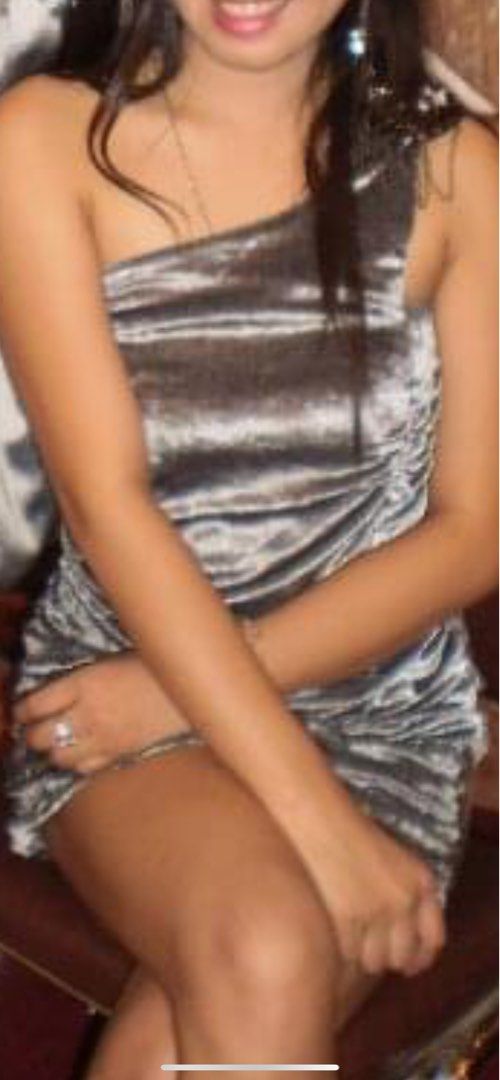 Silver Dress (Category: Dresses) located in Taguig. Submitted by laineeyyyy (Listing ID 1233014960, Image 3). Description: Used once Xs to S.