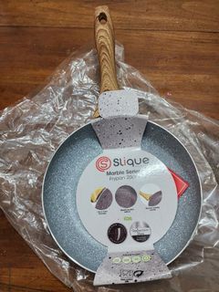 SLIQUE Marble Fry Pan Premium Multi Layer Non-Stick Marble Coating Induction Base Wooden Finish 20cm