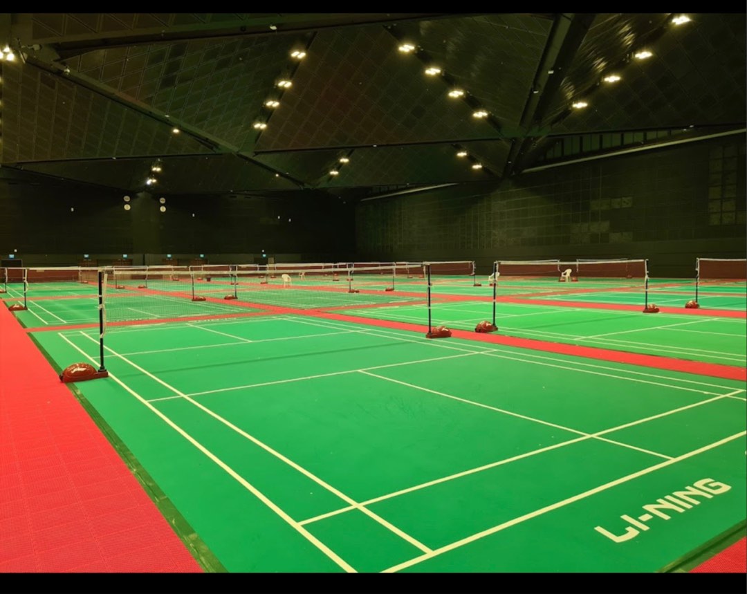 Teamsport arena badminton court suntec, Sports Equipment, Sports