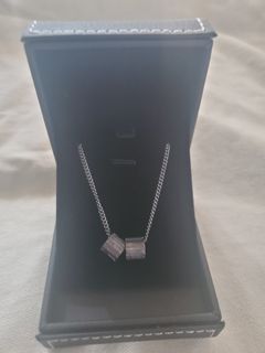 （分類：）位於 。 由 buzzinaction 提交（商品編號 1233075309，圖片 1）。簡介： 。