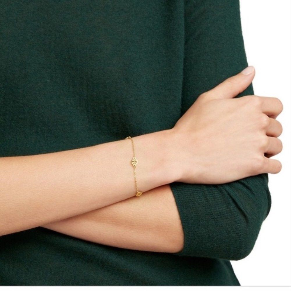Tory burch logo toggle bracelet