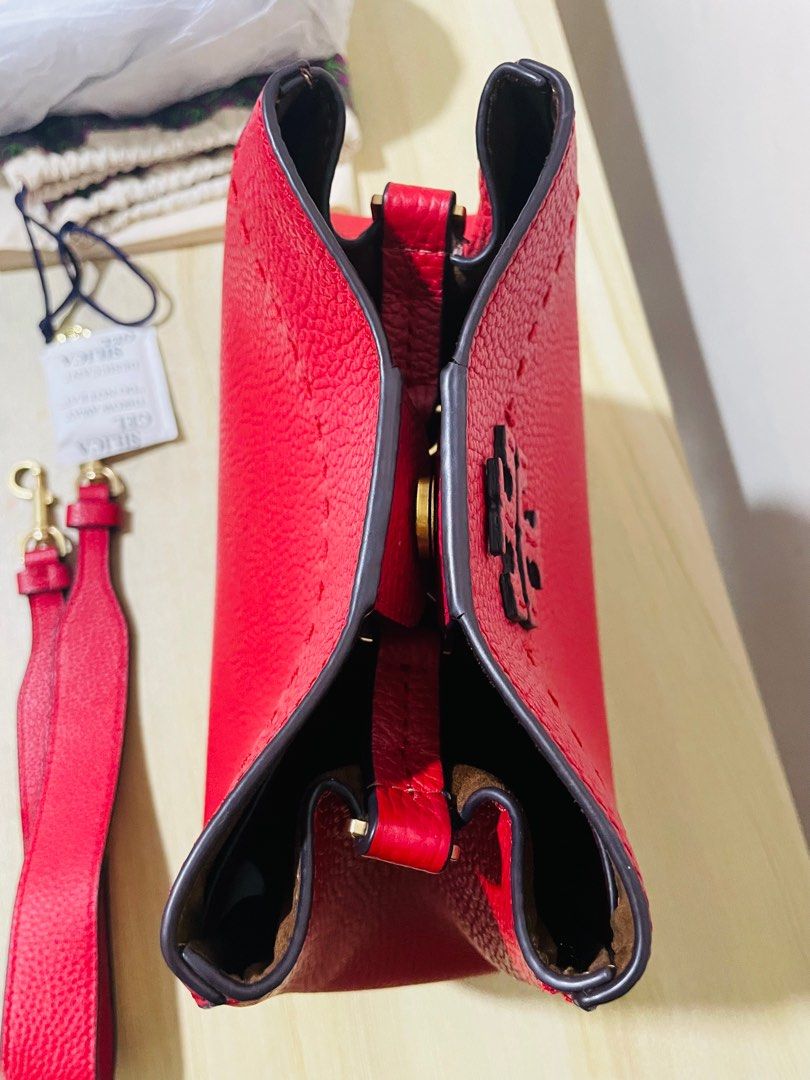 Tory Burch McGraw Bucket Bag (Red), Luxury, Bags & Wallets on Carousell