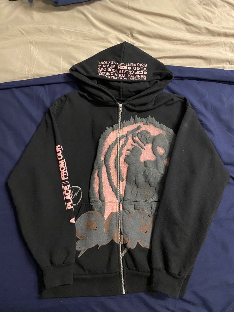 travis scott low fragment outfit