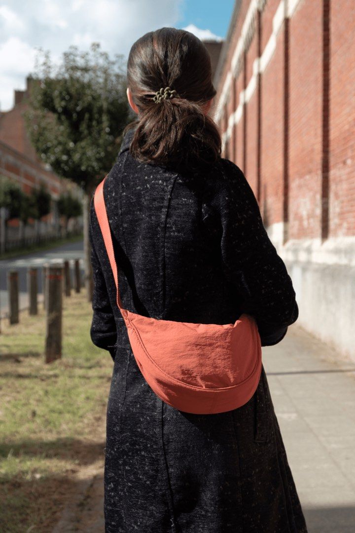 Dark sales orange bag