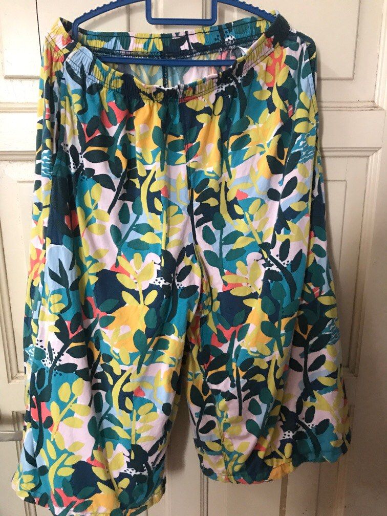 Uniqlo relaco top
