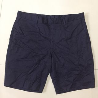 UNIQLO STRETCH SLIM FIT SHORT