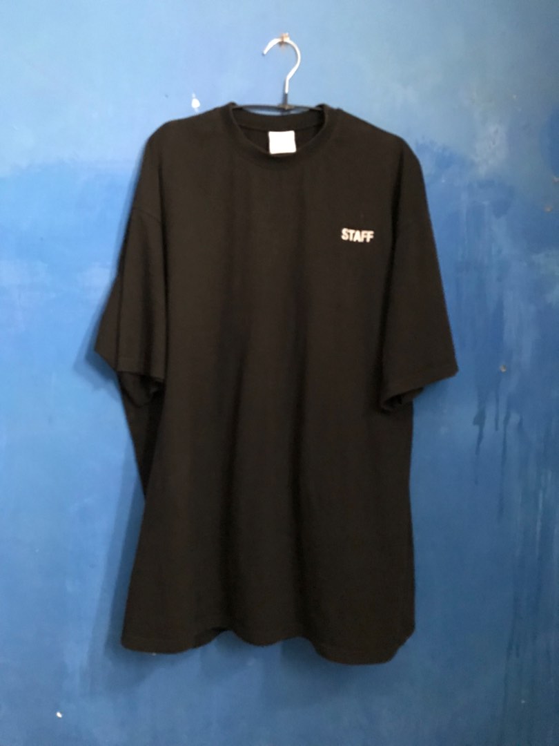 Vetements Staff Reflective Tee SS 2018, Fesyen Pria, Pakaian