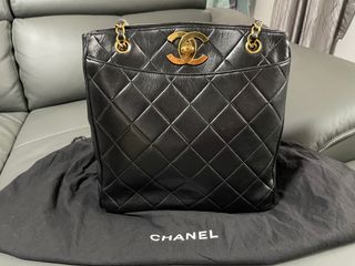 (Category: ) located in . Submitted by handsomeee (Listing ID 1233121342, Image 1). Description: .