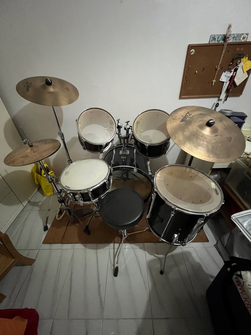 Zildjian drum set, Hobbies & Toys, Music & Media, Musical Instruments
