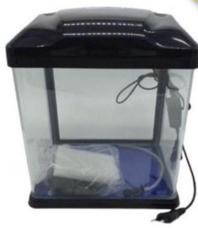 10 litre Fish tank, Pet Supplies, Homes & Other Pet Accessories on Carousell