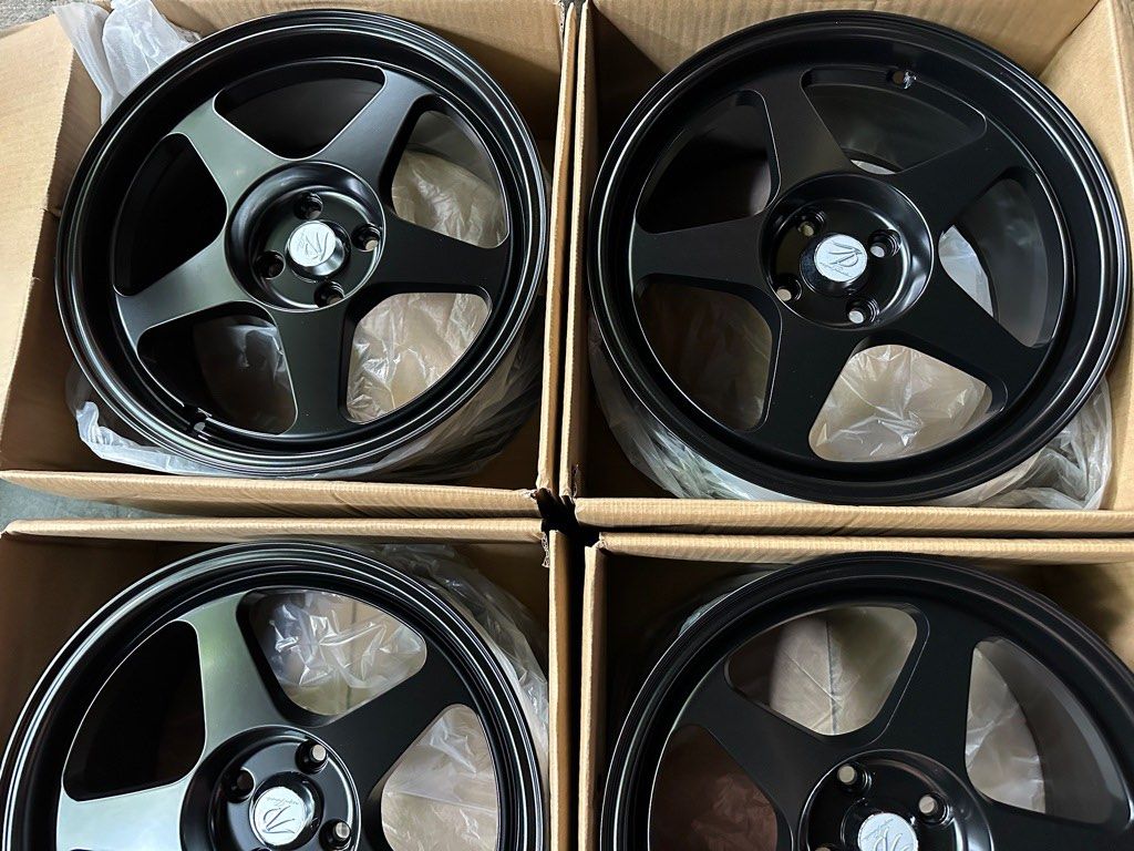 17” Spoon design code JR5084 Black Mags 4Holes pcd 100 Bnew (Category: Mags and Tires) located in Quezon City. Submitted by mindanaotyrehaus (Listing ID 1233255470, Image 2). Description: 4pcs 17” Spoon Design code JR 5084 Mags Brandnew color Black 4 Holes pcd 100 x8 width/ offset 38 sold as 4pcs for 22,000 pesos Mags only * price may change without prior notice * fix price * Cash transaction/ GCash or BDO Online Transfer only First come first se