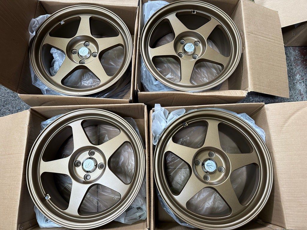 17” Spoon design code JR5084 Bronze mags 4Holes pcd 100 Bnew (Category: Mags and Tires) located in Quezon City. Submitted by mindanaotyrehaus (Listing ID 1233254920, Image 1). Description: 4pcs 17” Spoon Design code JR 5084 Mags Brandnew color Bronze 4 Holes pcd 100 x8 width/ offset 38 sold as 4pcs for 22,000 pesos Mags only * price may change without prior notice * fix price * Cash transaction/ GCash or BDO Online Transfer only First come first 