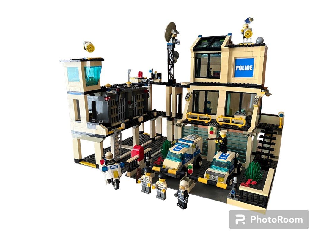 7744 LEGO City Police Headquarters Hobbies Toys Toys Games on Carousell