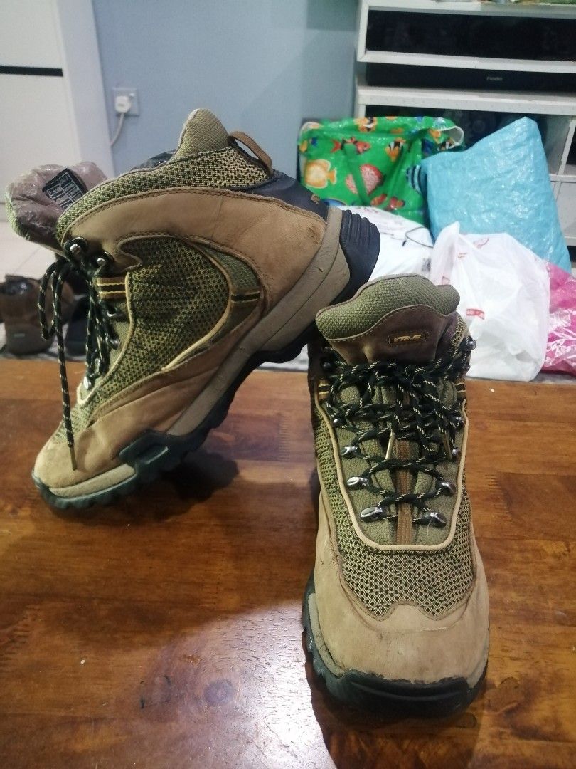 Teva boots uk clearance