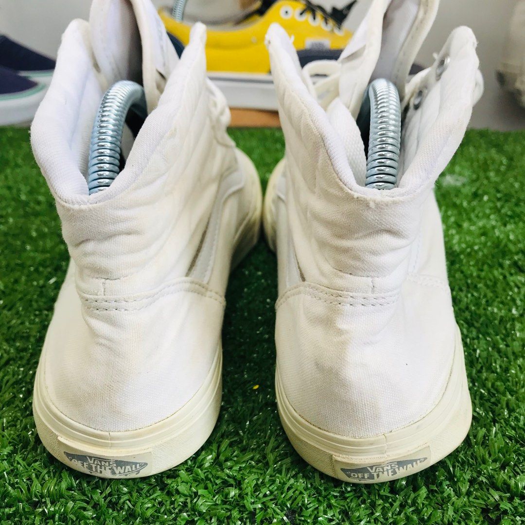 White vans running hotsell shoes