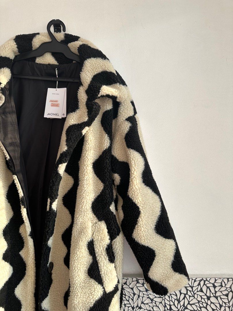 A6 Monki Patterned Faux Fur Coat - 15 Years Of Monki Birthday Collection,  Women'S Fashion, Coats, Jackets And Outerwear On Carousell
