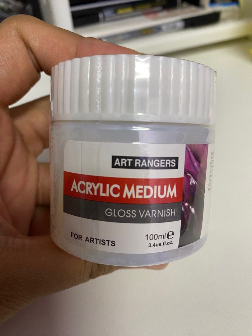 Acrylic Yellowing Protection Glossy Varnish 100ml, Hobbies & Toys