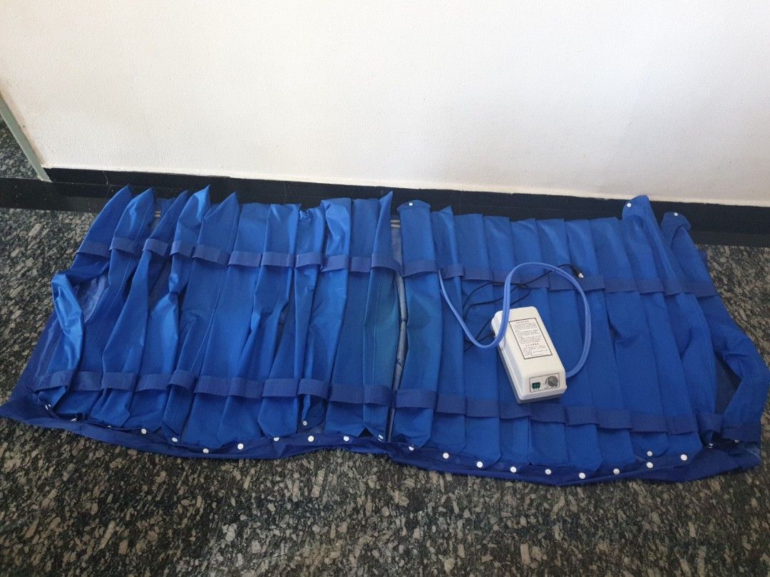 Air bed for bed sores, Health & Nutrition, Assistive & Rehabilatory