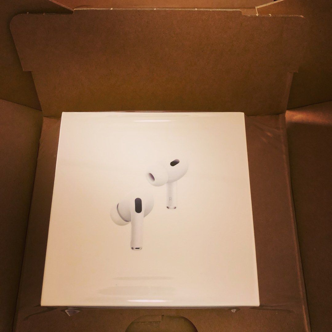 Airpods Pro2 全新未拆, 耳機及錄音音訊設備, 耳機在旋轉拍賣