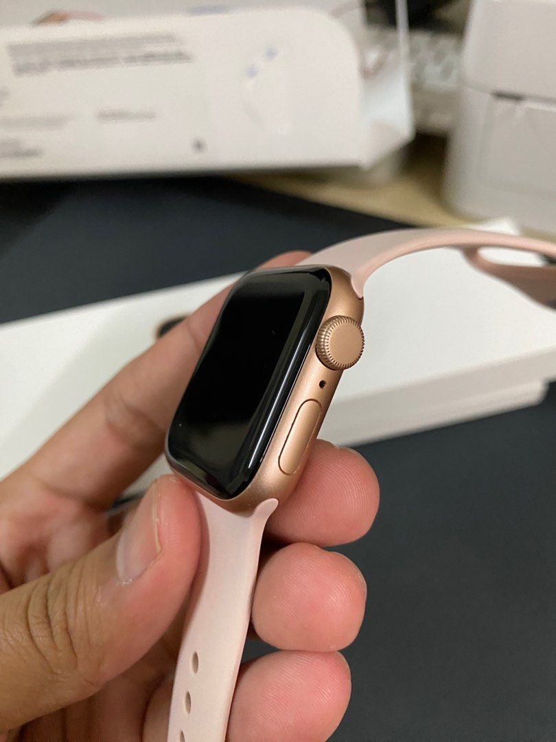 Apple watch se gps only best sale
