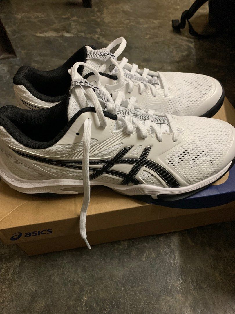 Asics volleyball hot sale shoes shopee