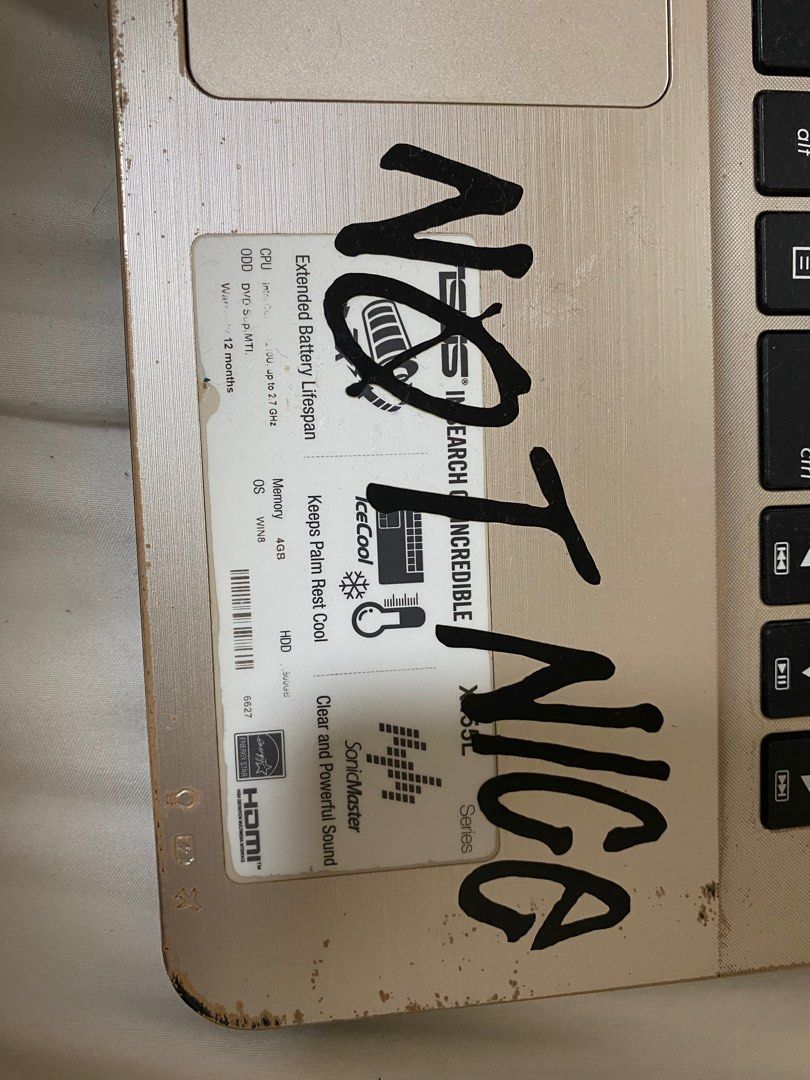 ASUS LAPTOP! (Category: Laptops & Notebooks) located in Muntinlupa City. Submitted by simonrenzo (Listing ID 1233220707, Image 3). Description: Laptop for sale!! Di na nagagamit Sticker bombed Medyo mabagal na Mabilis ma lowbat .