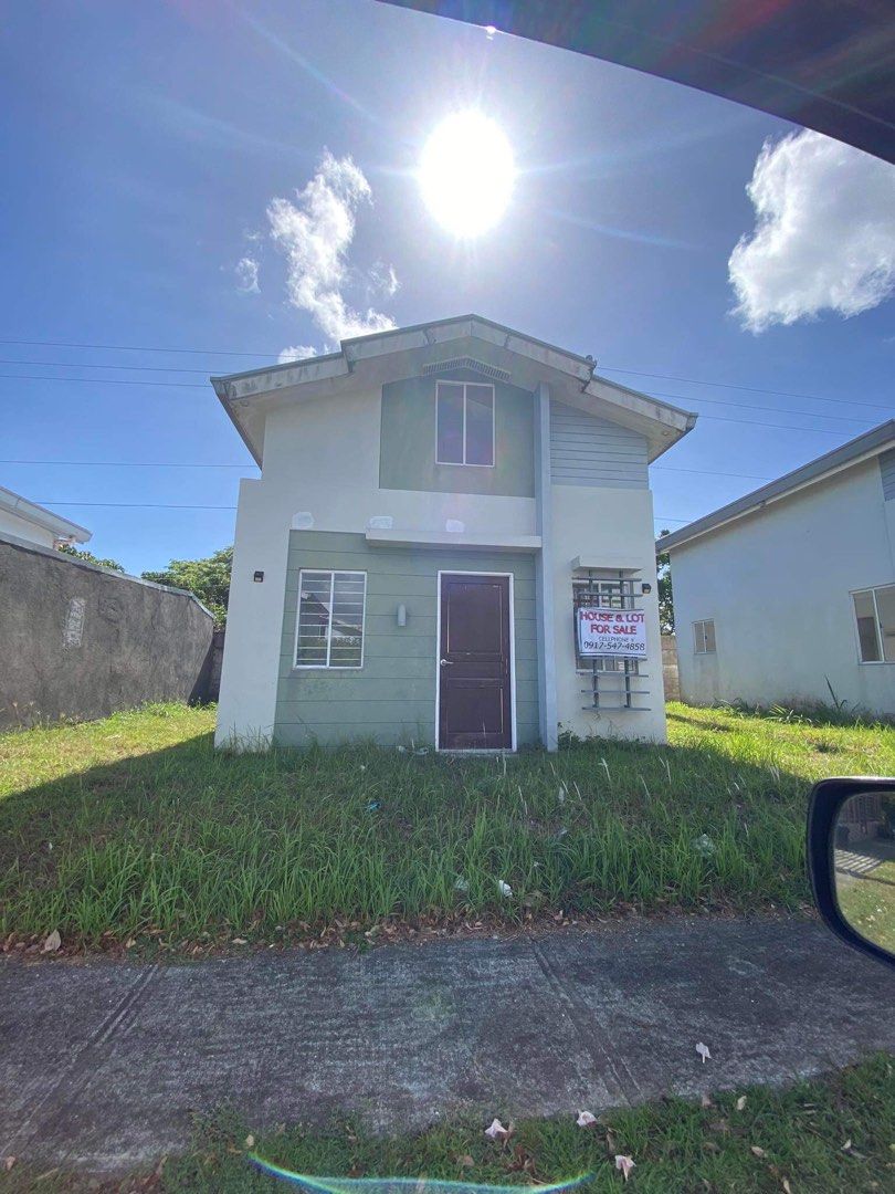 Avida Village Cerise Nuvali (Category: House & Lot) located in Manila. Submitted by kulasaphil25546 (Listing ID 1233376130, Image 3). Description: For Sale House & Lot: Avida Village Cerise Nuvali Lot: 110sqm Type: Bare (with improvement) Price: 3,500,000 .